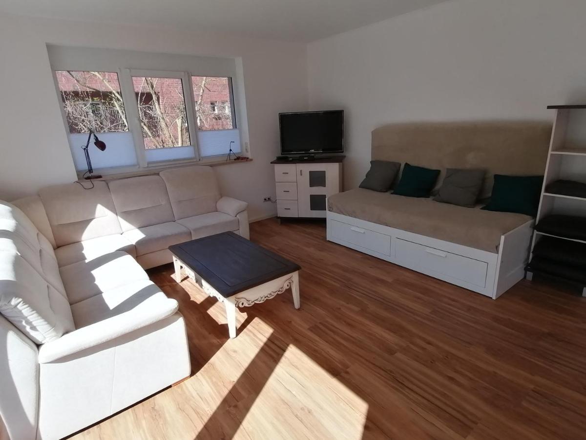 85 Qm Wohnung Pauluste Mit Terasse Und Garten ロストック エクステリア 写真